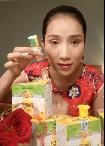 nghệ sĩ Cát Tường