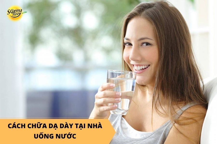 Uống nước giúp giảm đau dạ dày